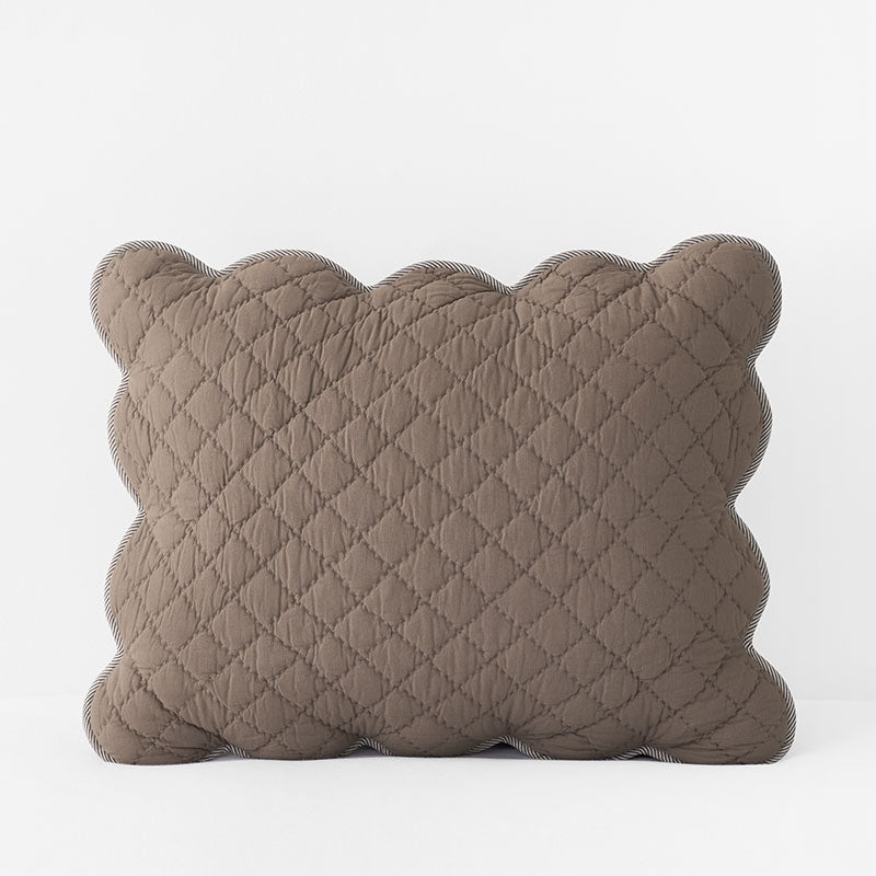 Scallop Quilted Sham