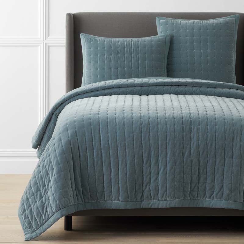 Tufted Stitch Velvet Quilt