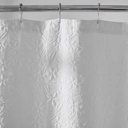 Leaf Matelassé Shower Curtain