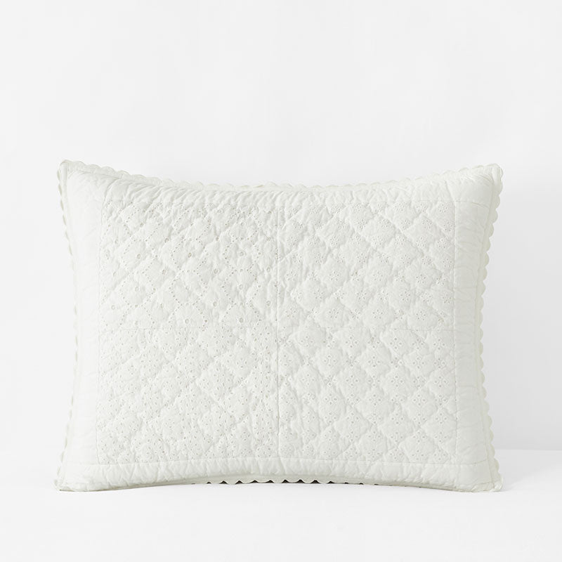 Vintage Eyelet Quilted Sham