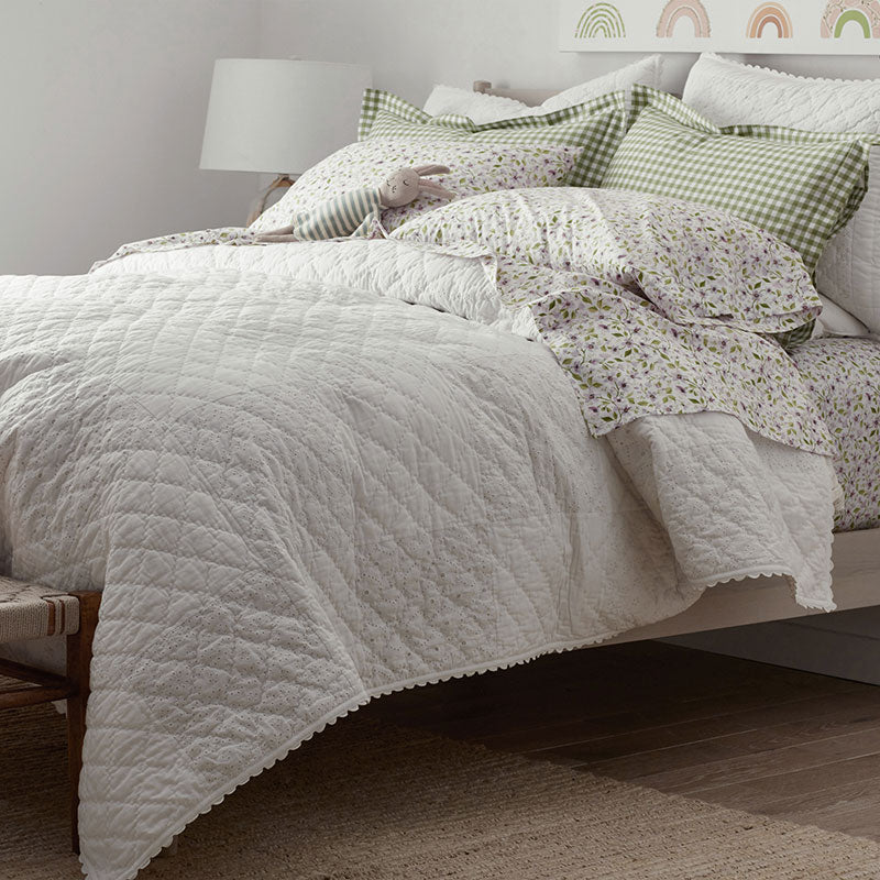 Vintage Eyelet Quilted Sham