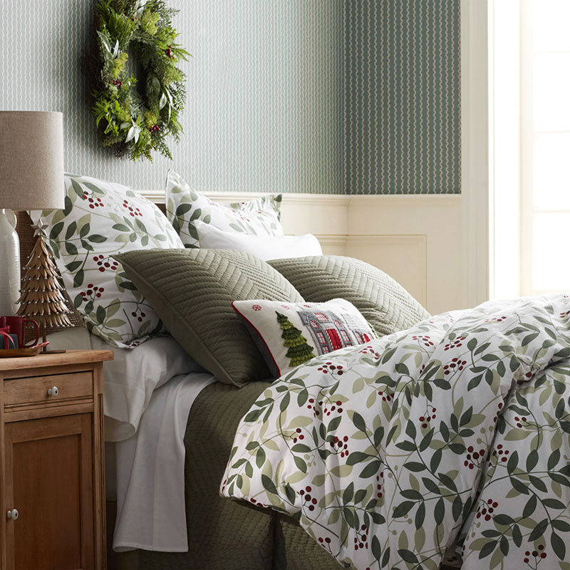 Holiday Print Classic Ultra-Cozy Cotton Flannel Fitted Bed Sheet