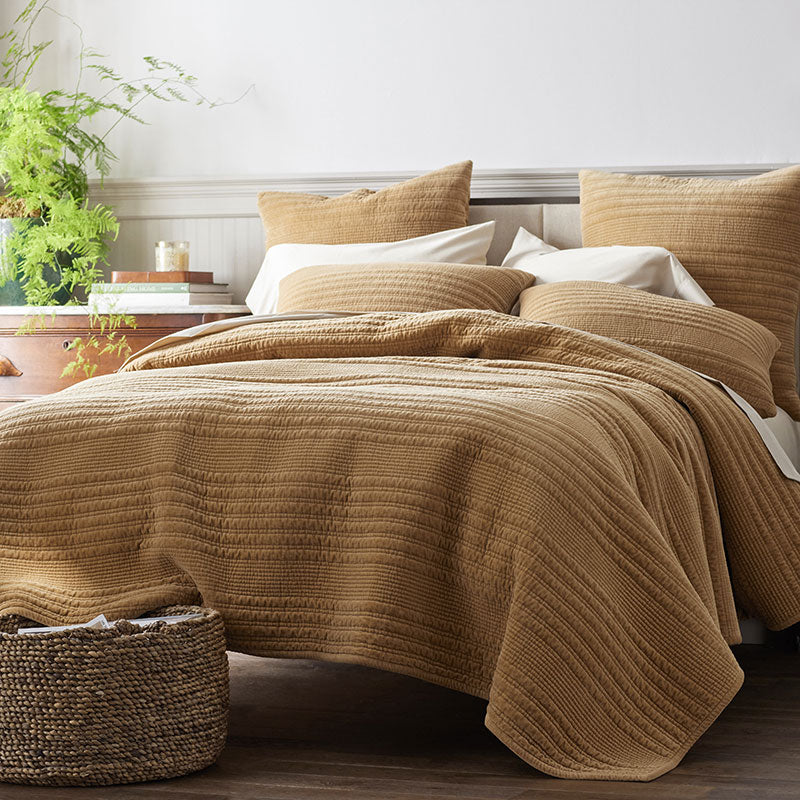 Line Stitch Velvet Quilt