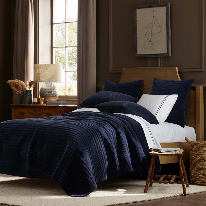 Line Stitch Velvet Quilt