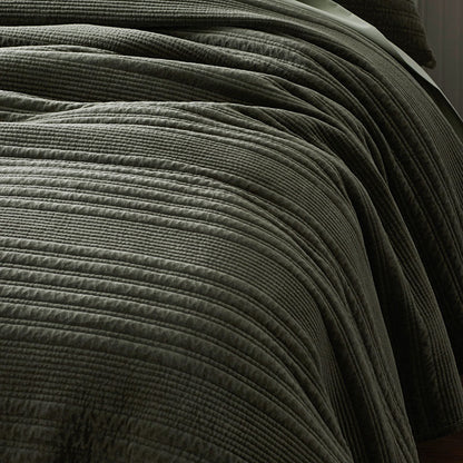 Line Stitch Velvet Quilt