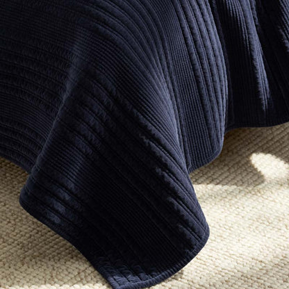 Line Stitch Velvet Quilt
