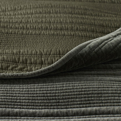 Line Stitch Velvet Quilt