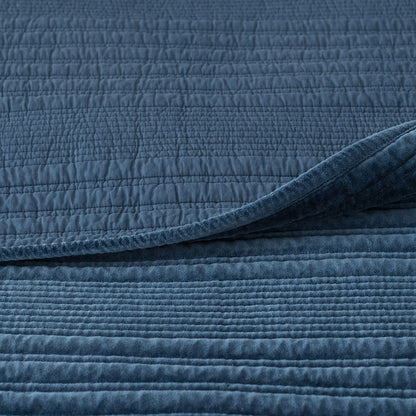 Line Stitch Velvet Quilt