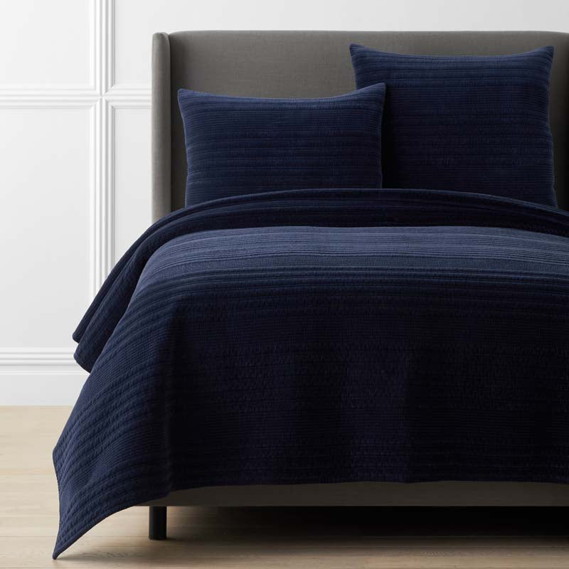 Line Stitch Velvet Quilt