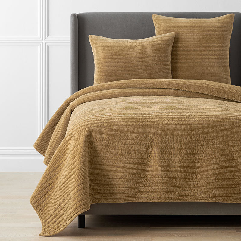 Line Stitch Velvet Quilt