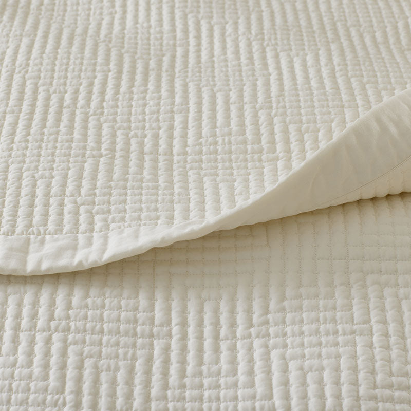Premium Smooth Cotton Sateen Solid Quilt