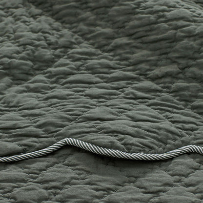 Scallop Quilted Sham