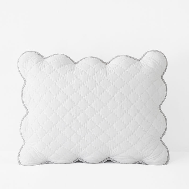 Scallop Quilted Sham
