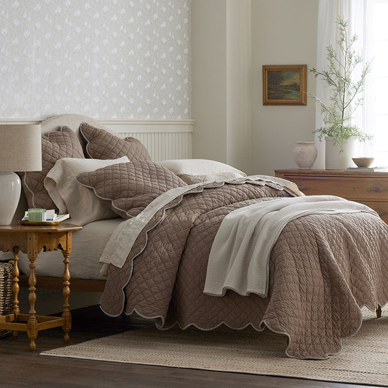 Scallop Quilted Sham