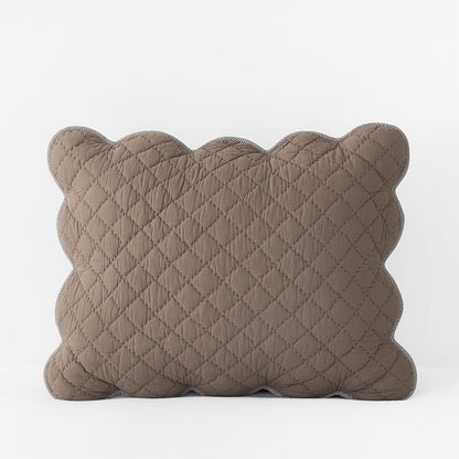Scallop Quilted Sham