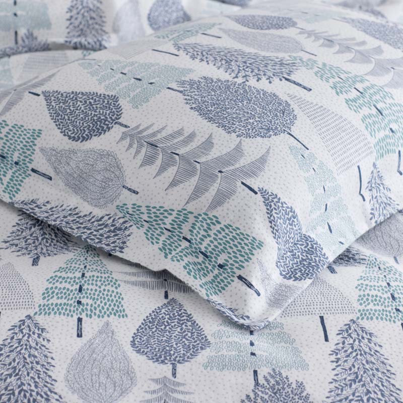 Holiday Print Classic Ultra-Cozy Cotton Flannel Fitted Bed Sheet