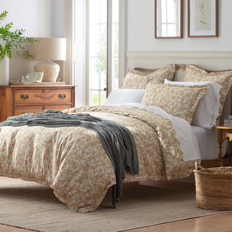 Joyful Floral Classic Smooth Sateen Comforter