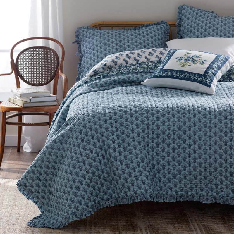 Suhana Reversible Ruffle Quilt