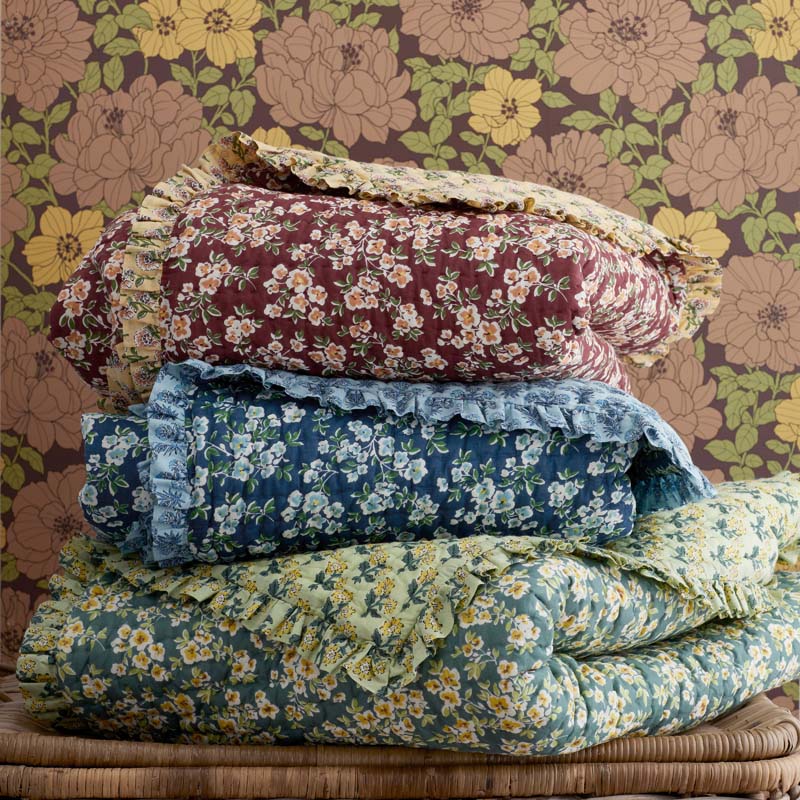 Suhana Reversible Ruffle Quilt