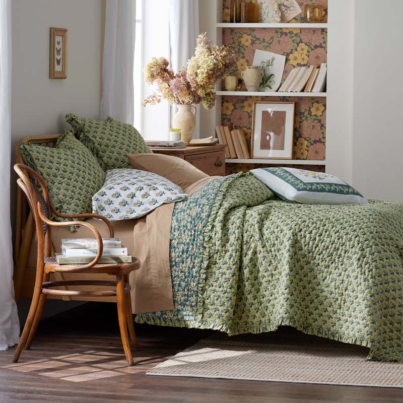 Suhana Reversible Ruffle Quilt