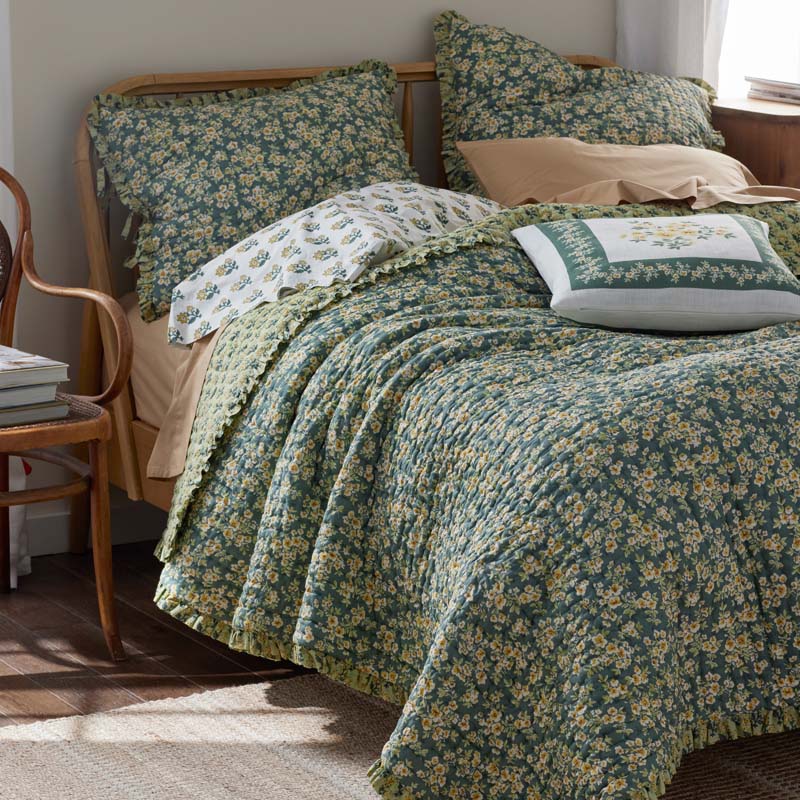 Suhana Reversible Ruffle Quilt