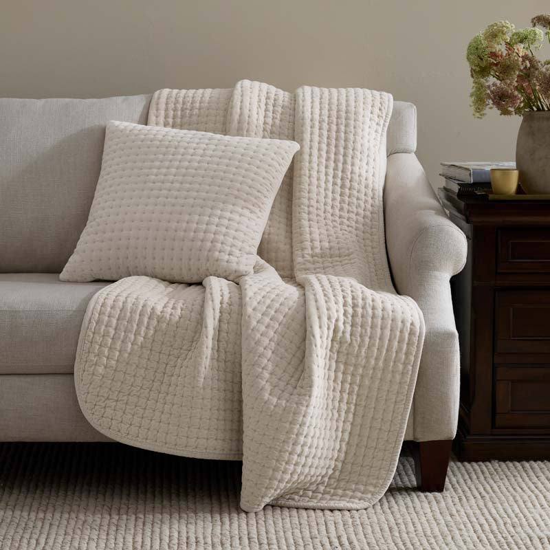 Tufted Stitch Velvet Throw