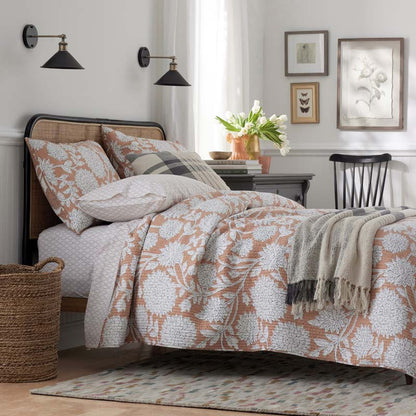 Feliciana Chrysanthemum Reversible Quilted Sham