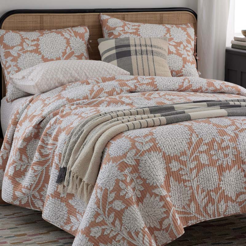 Feliciana Chrysanthemum Reversible Quilted Sham