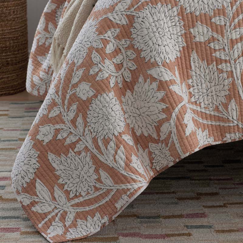 Feliciana Chrysanthemum Reversible Quilt