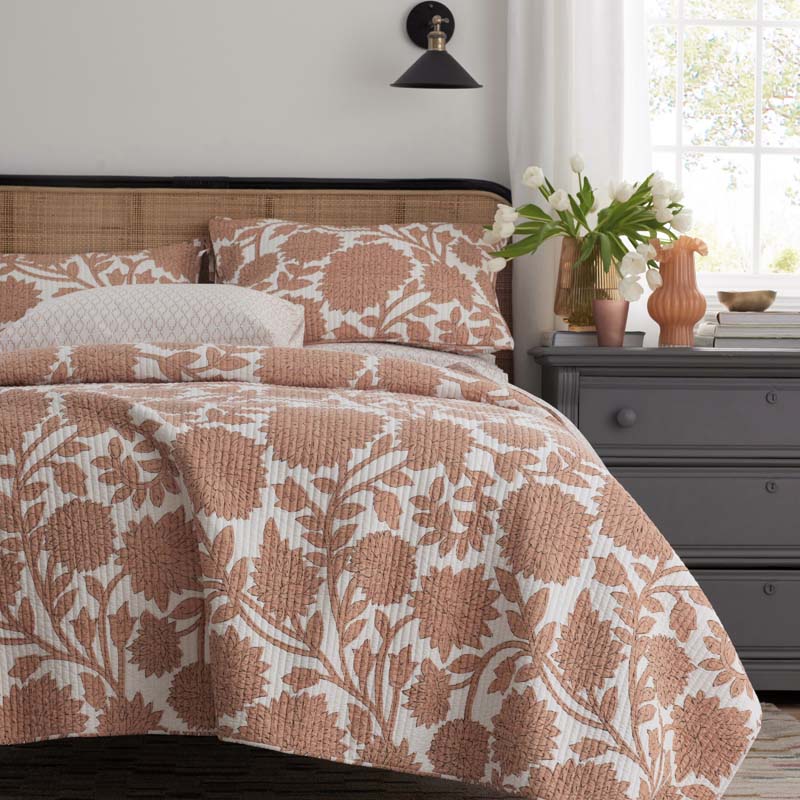 Feliciana Chrysanthemum Reversible Quilted Sham