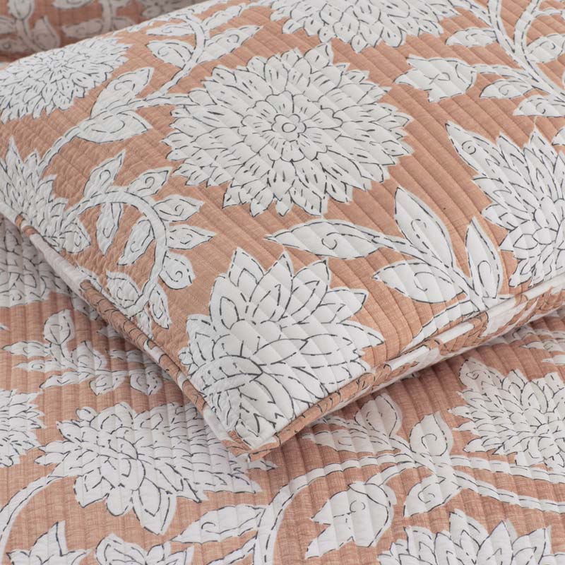 Feliciana Chrysanthemum Reversible Quilted Sham