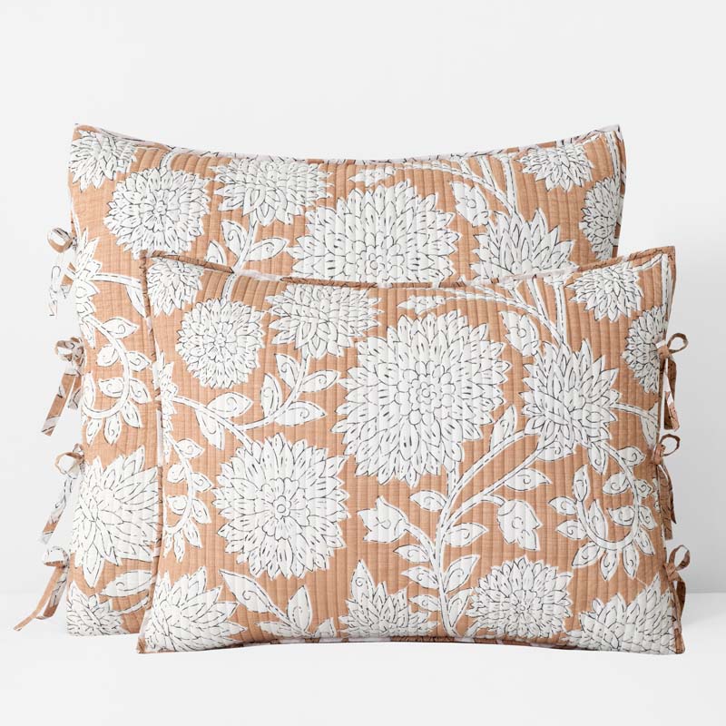 Feliciana Chrysanthemum Reversible Quilted Sham