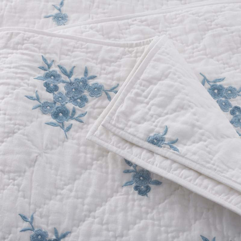 Brinda Floral Quilt
