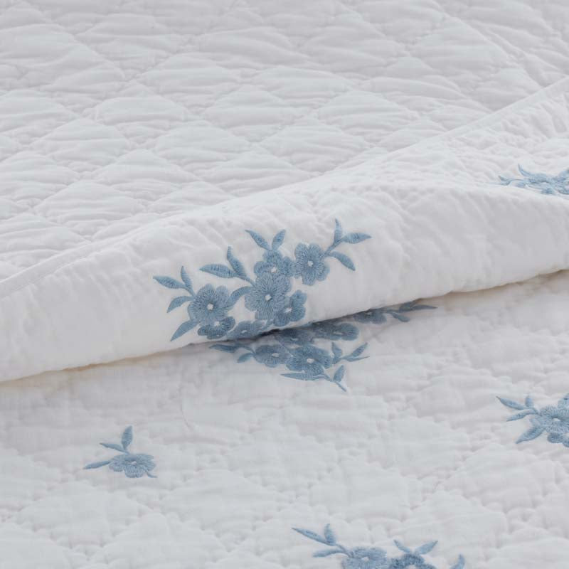 Brinda Floral Quilt