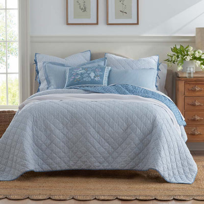 Tira Geo Reversible Quilt