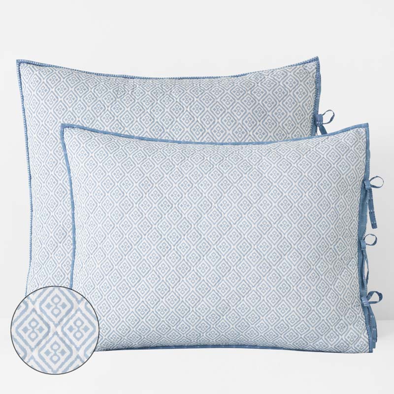 Tira Geo Reversible Quilted Sham