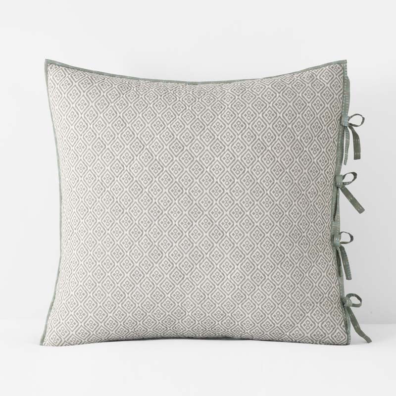 Tira Geo Reversible Quilted Sham