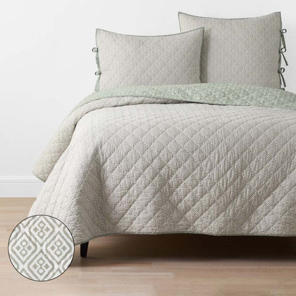 Tira Geo Reversible Quilt