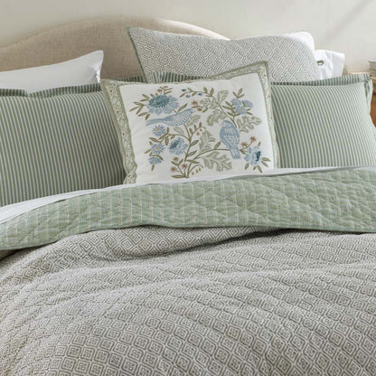 Tira Geo Reversible Quilt