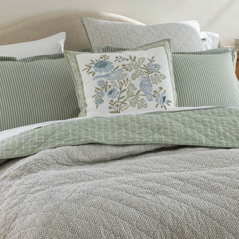 Tira Geo Reversible Quilted Sham