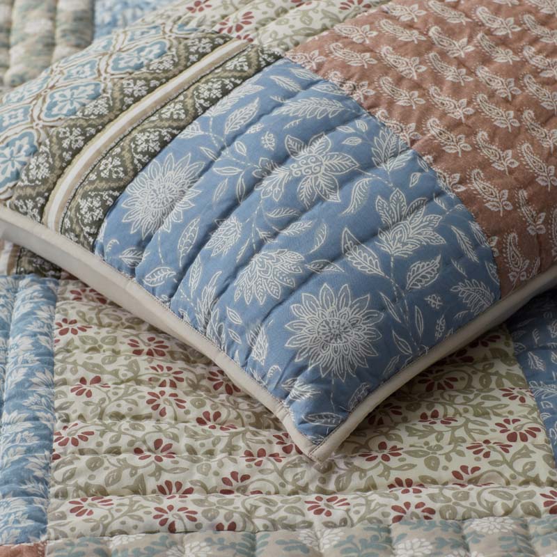 Anvitha Patchwork Quilt