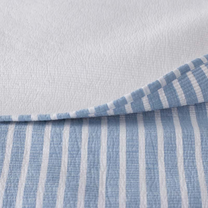 Yarn-Dyed Bengal Stripe Quilt