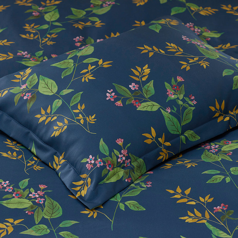 Galilea Floral Classic Smooth Sateen Comforter