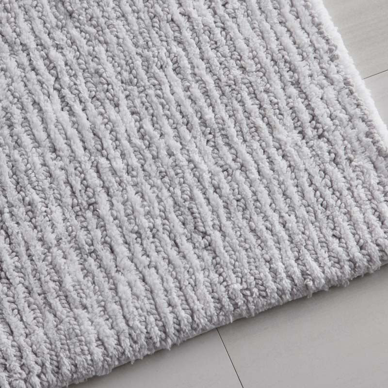 Thin Stripe Bath Rug