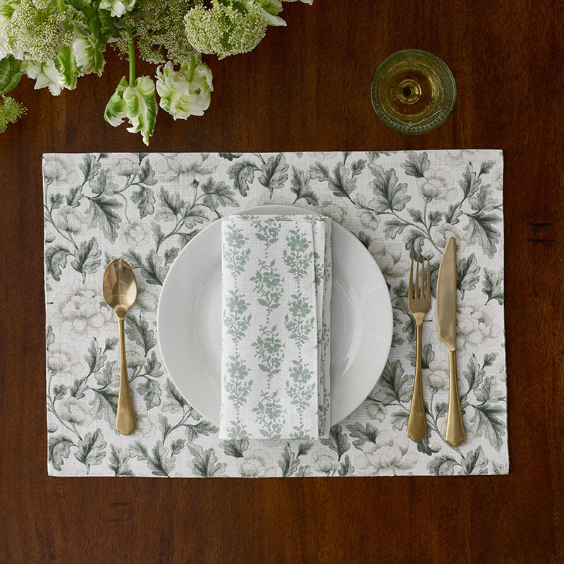 Charming Flower Napkins, Set of 4