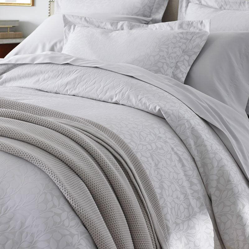 Jacquard Leaf Yarn-Dyed Premium Smooth Supima® Cotton Wrinkle-Free Sateen Pillowcase Set