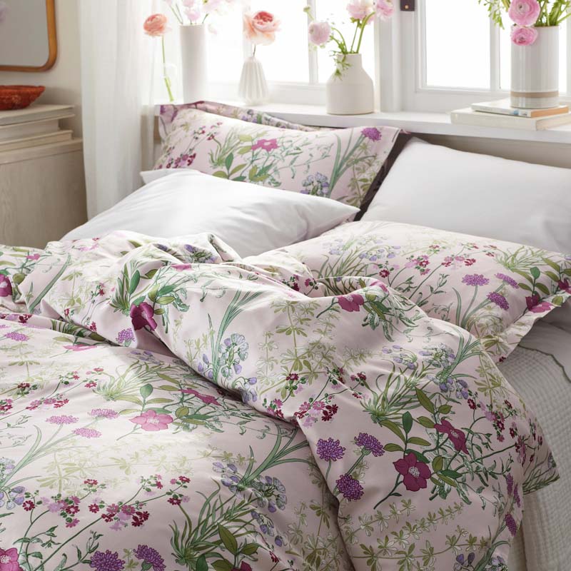 Bloom Meadow Classic Smooth Sateen Flat Bed Sheet