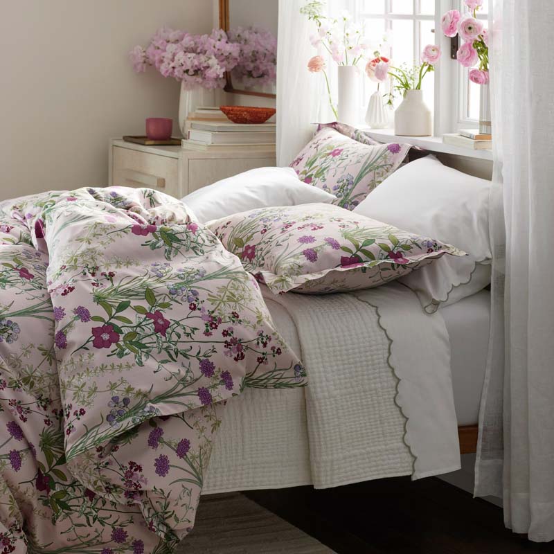 Bloom Meadow Classic Smooth Sateen Pillowcase Set