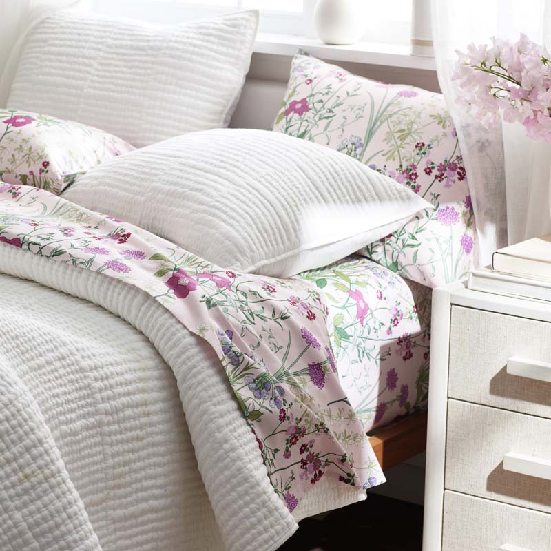 Bloom Meadow Classic Smooth Sateen Comforter