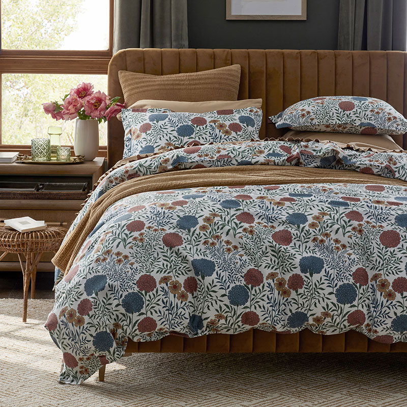 Zinnia Floral Classic Smooth Sateen Sham